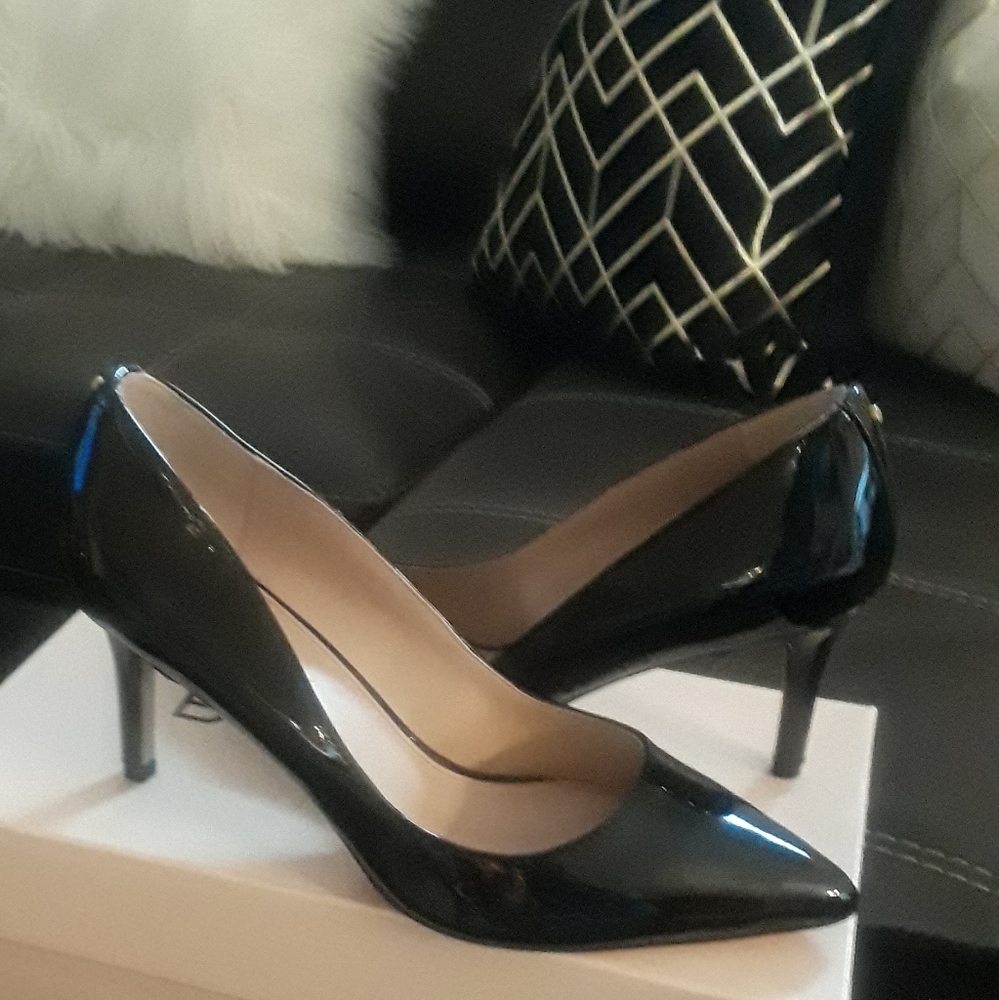 Patent leather shoes